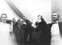 Открытие «Волгакона» (слева направо): Маргарита, Василий Головачев (Днепропетровск), Мастер, ведущий»